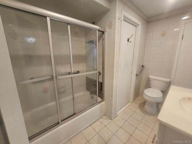 Foto del edificio - 804 Hampshire Rd