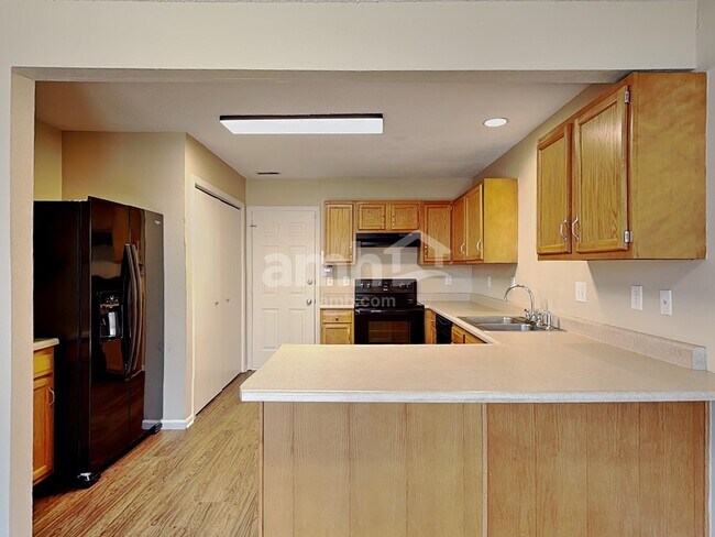 Foto del edificio - 5426 Alameda Rd