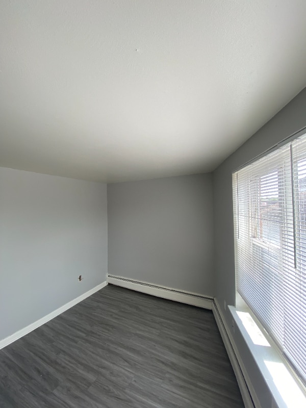 Building Photo - 777 Maple Ave