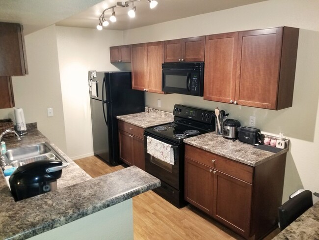 Building Photo - 2bd/2ba West-Flagstaff Condo! - Near NAU/C...