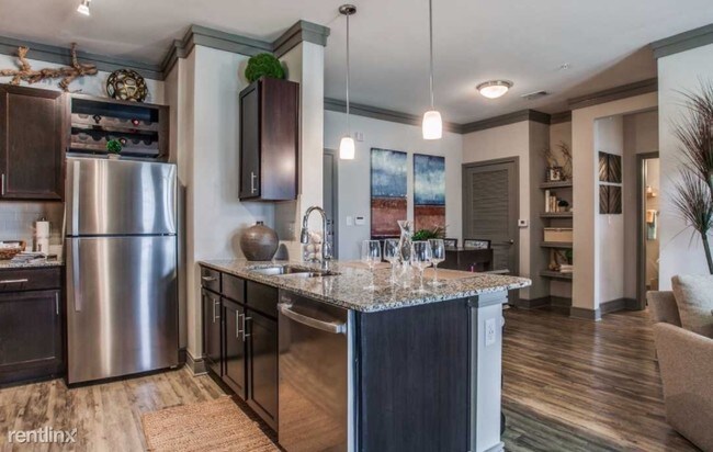 Building Photo - 12221 Custer Rd