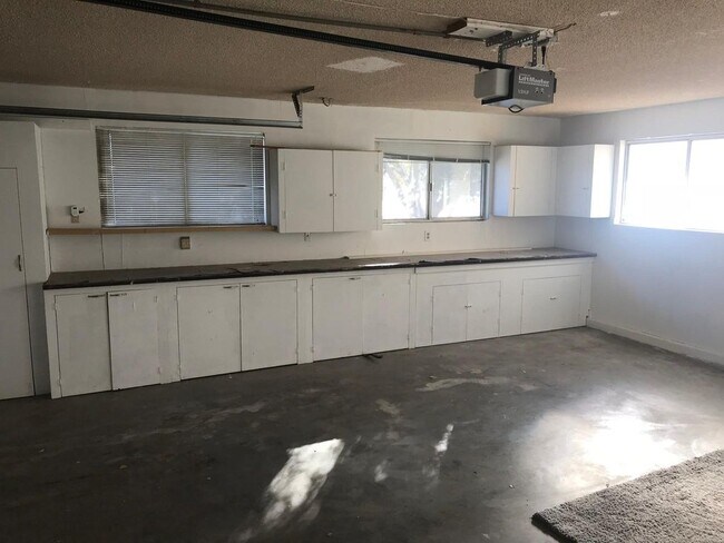 Building Photo - 18080 Pebble Beach Drive