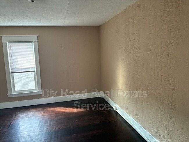 Foto del edificio - 1002 Auburn St