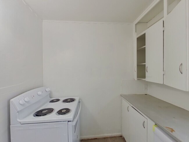 Foto del edificio - 3102 E 12th St N