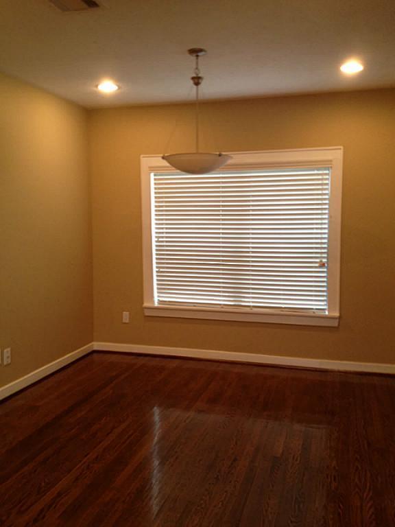 Foto del edificio - 1318 Cleburne St