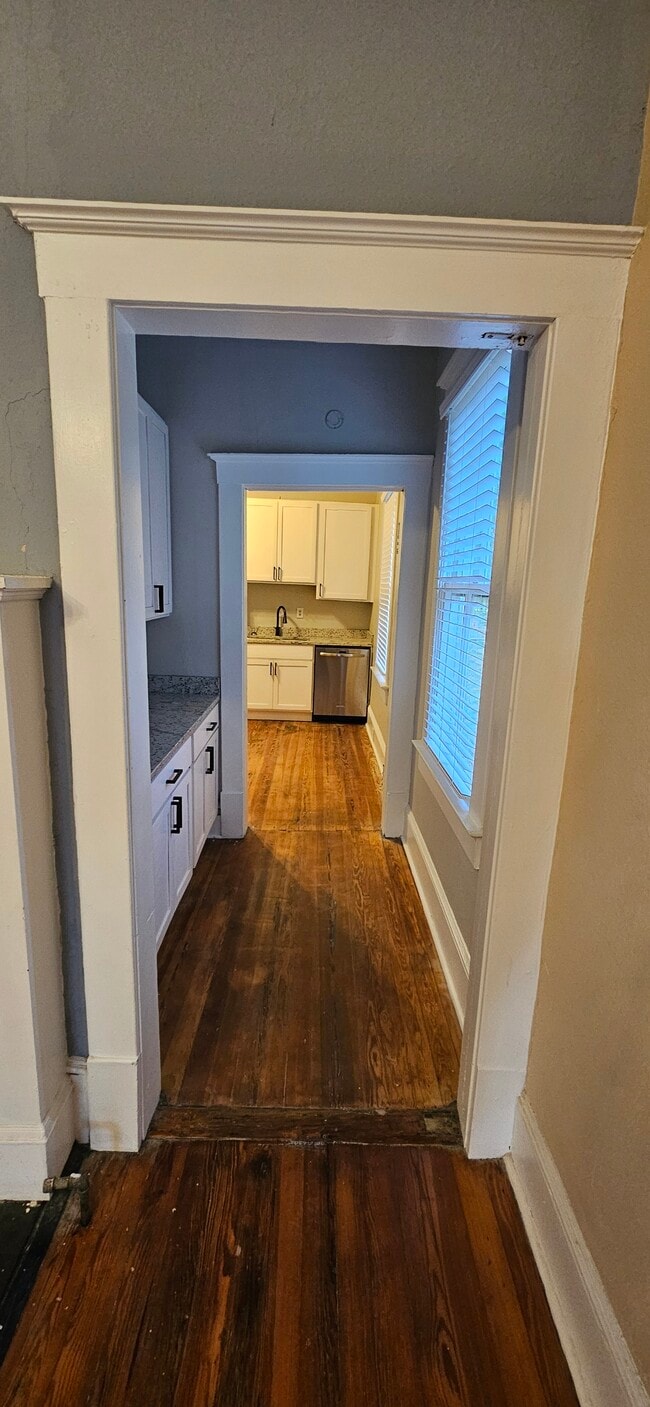 Building Photo - 2533 English Ave