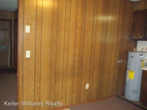 Building Photo - 521 Chadwell Rd