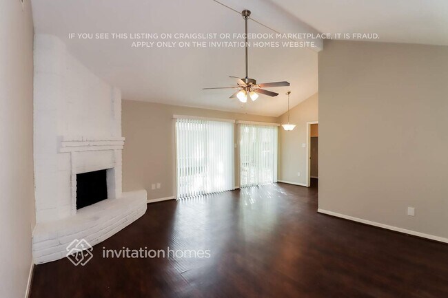 Foto del edificio - 25535 Thistlewaite Ln