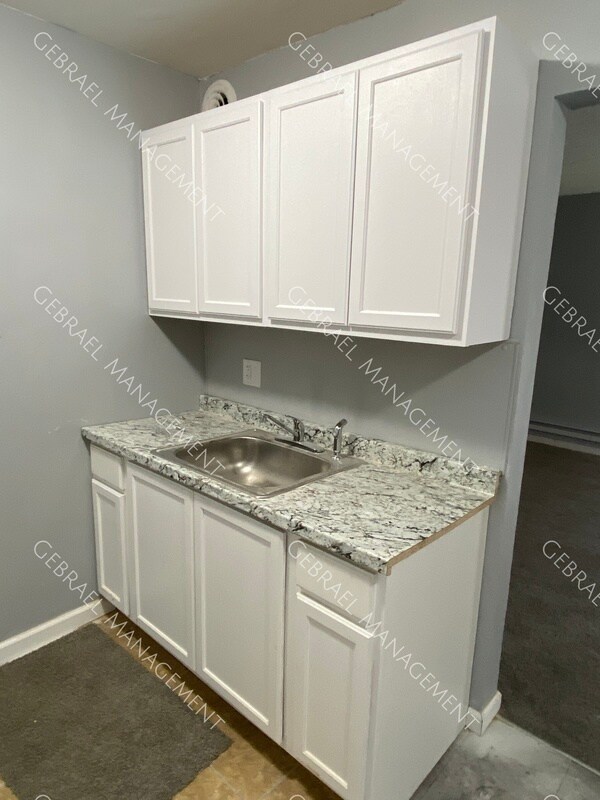 Foto del edificio - 10235 Whittier Ave
