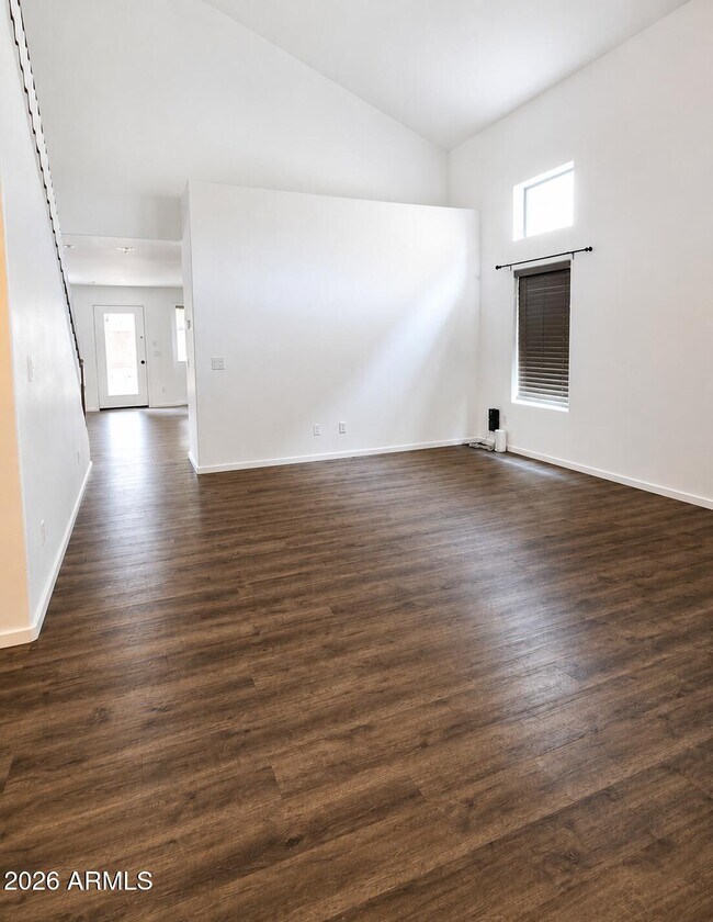 Foto del edificio - 42065 W Hillman Dr