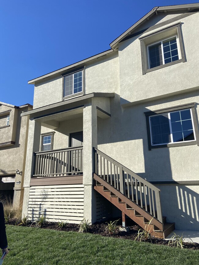 Building Photo - 1517 Battlement Dr