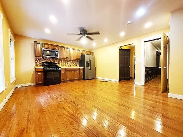 Foto del edificio - 306 Lewis Ave
