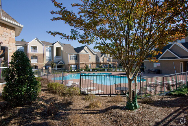 Building Photo - Braxton at Brier Creek