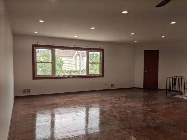 Building Photo - 56 Gary Ct