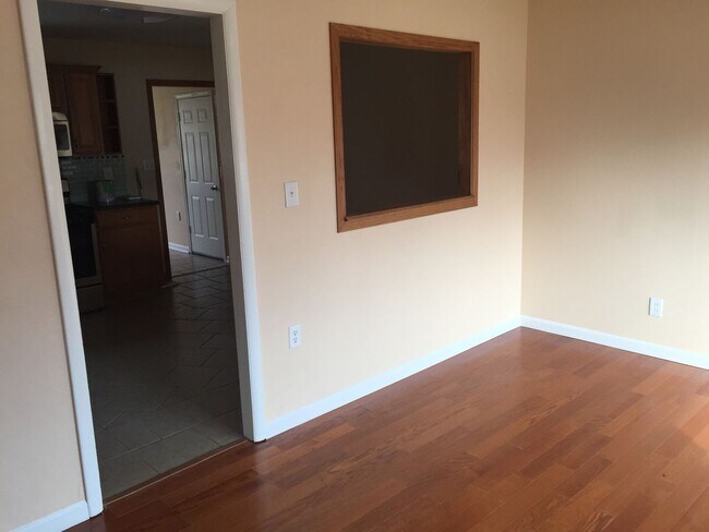 Building Photo - 3 bedroom, 1 full bath fully remodeled Ranch home in Parchment Schools