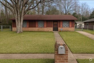 Building Photo - 4026 Riviera Rd