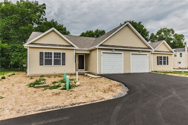 Building Photo - 7 Willowick Dr