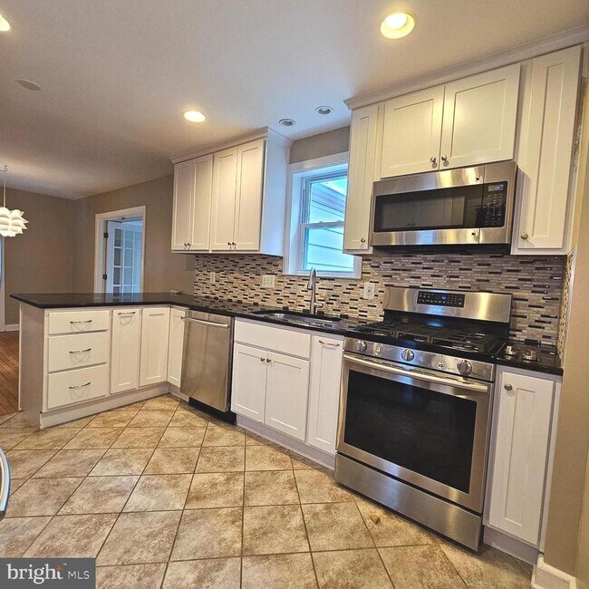 Foto del edificio - 5817 5th St S