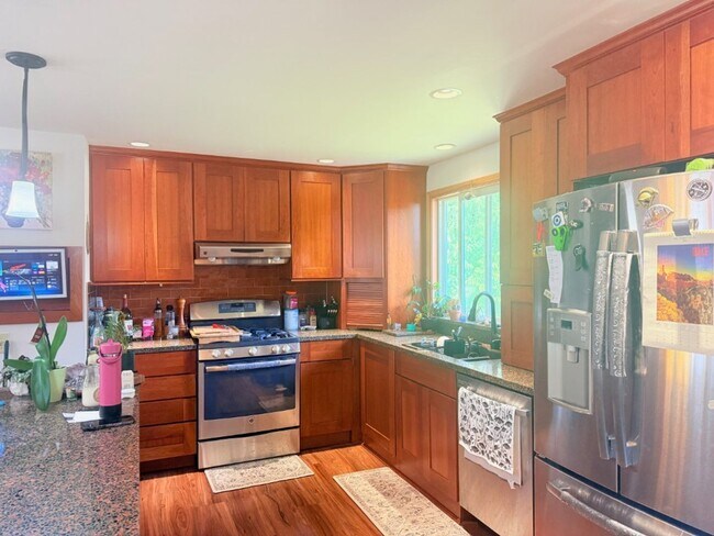 Foto del edificio - 4Bd/2Ba Mukilteo Home