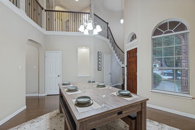Building Photo - 3501 Meridian Dr