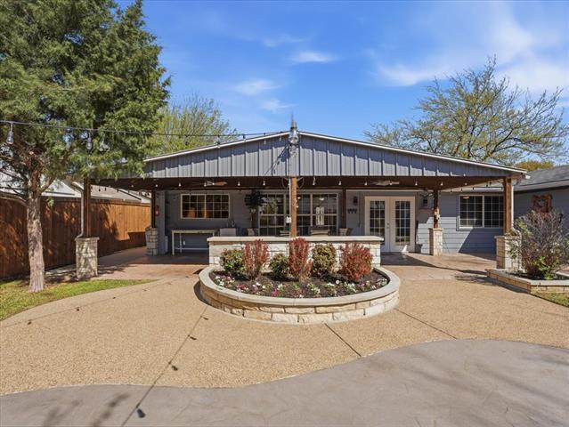 Foto del edificio - 2324 Cripple Creek Dr