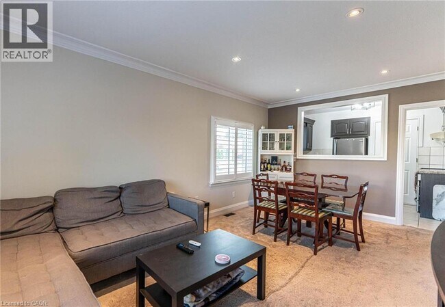 Photo du bâtiment - 122 Glencarry Ave