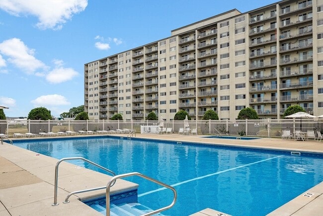 Foto del edificio - 200 Cove Way