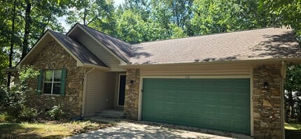 Building Photo - 130 Berkshire Loop