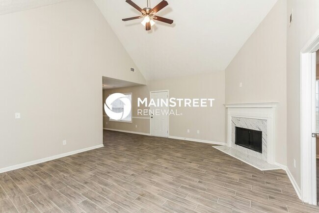 Foto del edificio - 3 Bedroom Pet-Friendly Home in COVINGTON, GA with Main Street Renewal