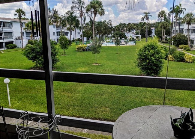 Foto del edificio - 5905 Garden Ln