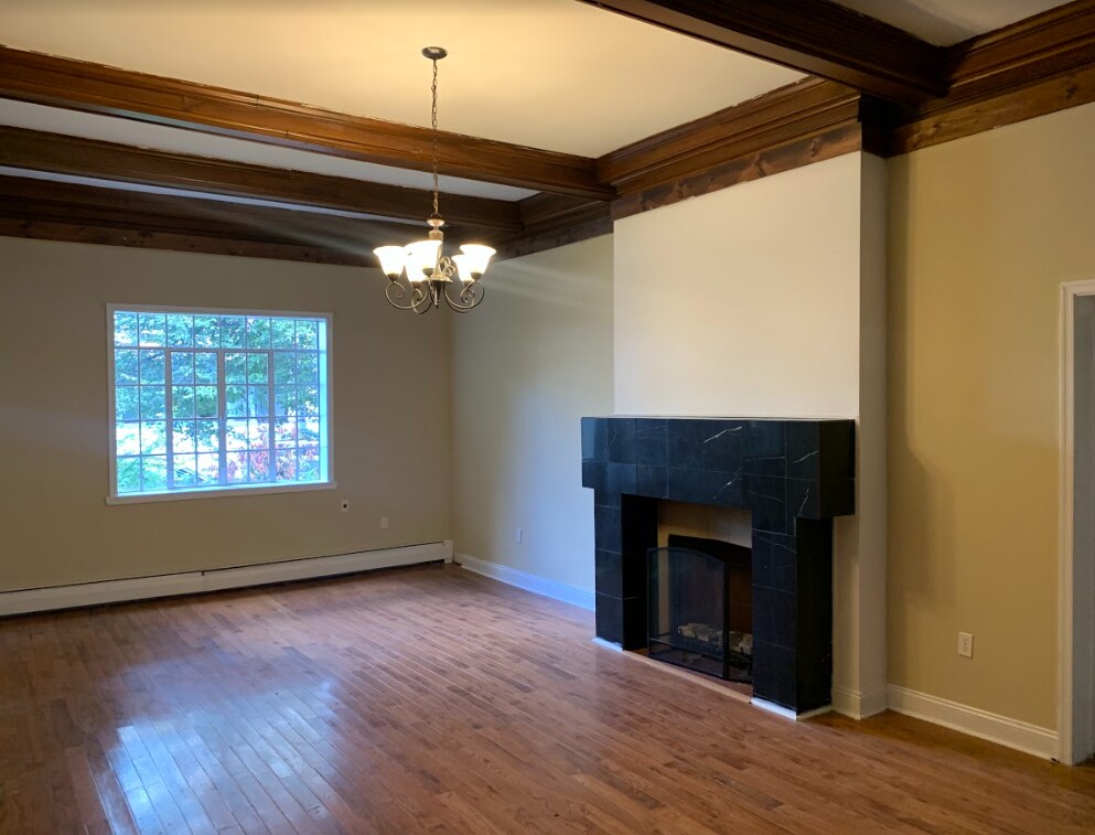 Primary Photo - 2 Terrace St