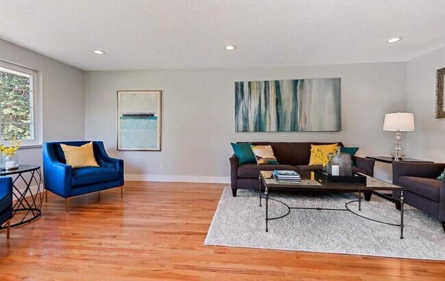Building Photo - Beautiful Arvada Home Available Soon