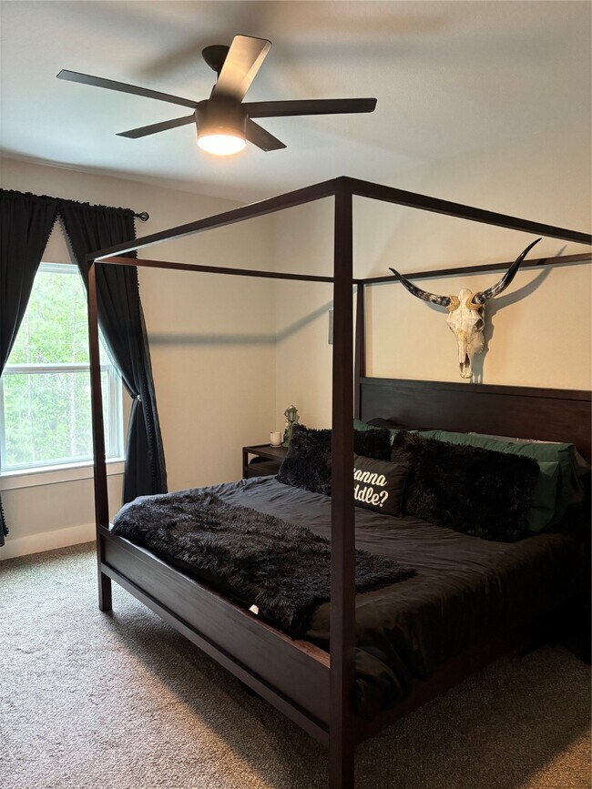 Foto del edificio - 15888 Chestnut Dr