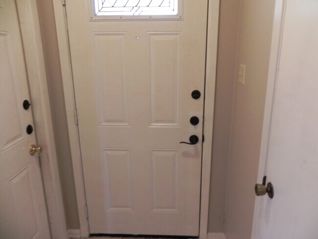Foto del edificio - Lovely 3 bed 2 bath home!