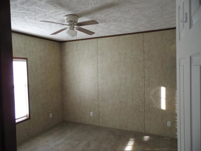 Building Photo - 4304 Meadows Town Rd