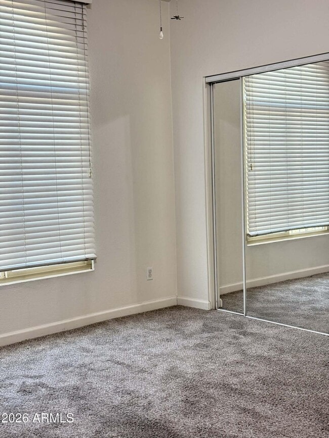 Foto del edificio - 100 E Fillmore St