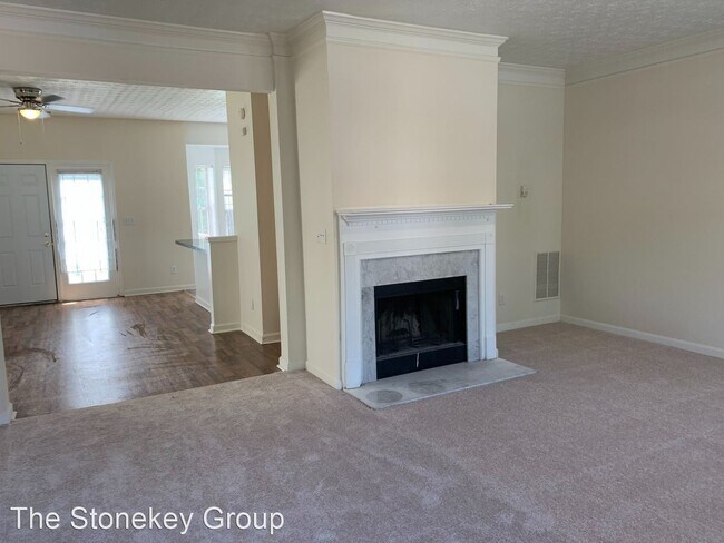 Building Photo - 3 br, 2.5 bath House - 5540 Hampton Court