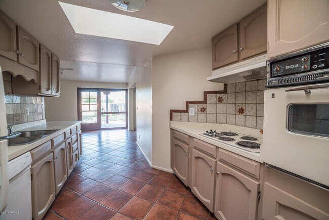 Foto del edificio - 3554-P3554 East 5th Street