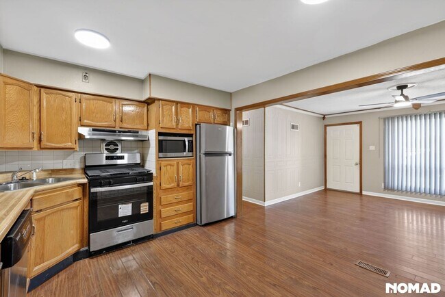 Building Photo - Charming 3BR House in Florissant