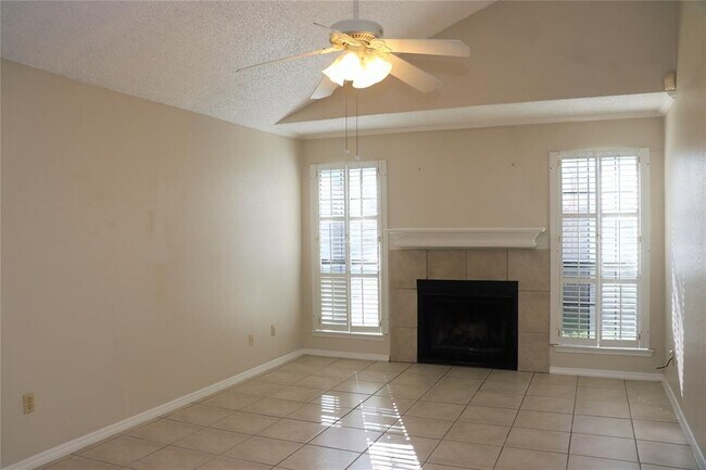 Building Photo - 118 Myers Dr