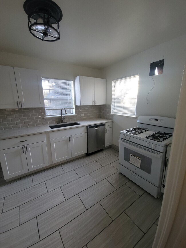 Foto del edificio - 1270 Garfield St