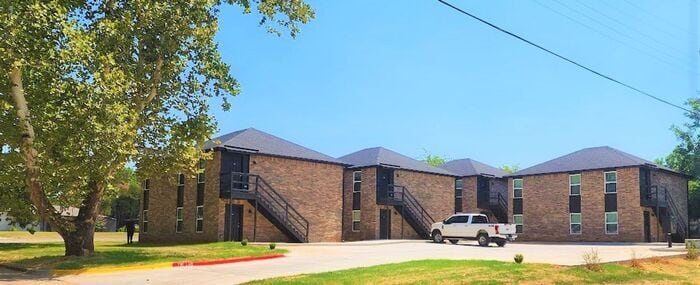 New 3 Bed 2 Bath Duplexes SW 40th & Shields Blvd - New 3 Bed 2 Bath Duplexes SW 40th & Shields Blvd