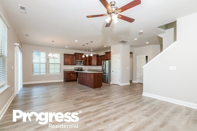 Building Photo - 540 Carissa Ln
