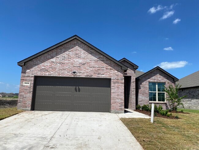 Building Photo - 311 Coyote Creek Dr