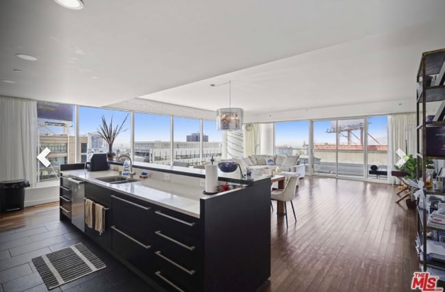 Foto del edificio - 6250 Hollywood Blvd