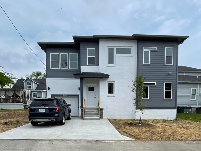 Building Photo - 1072 Zophi St