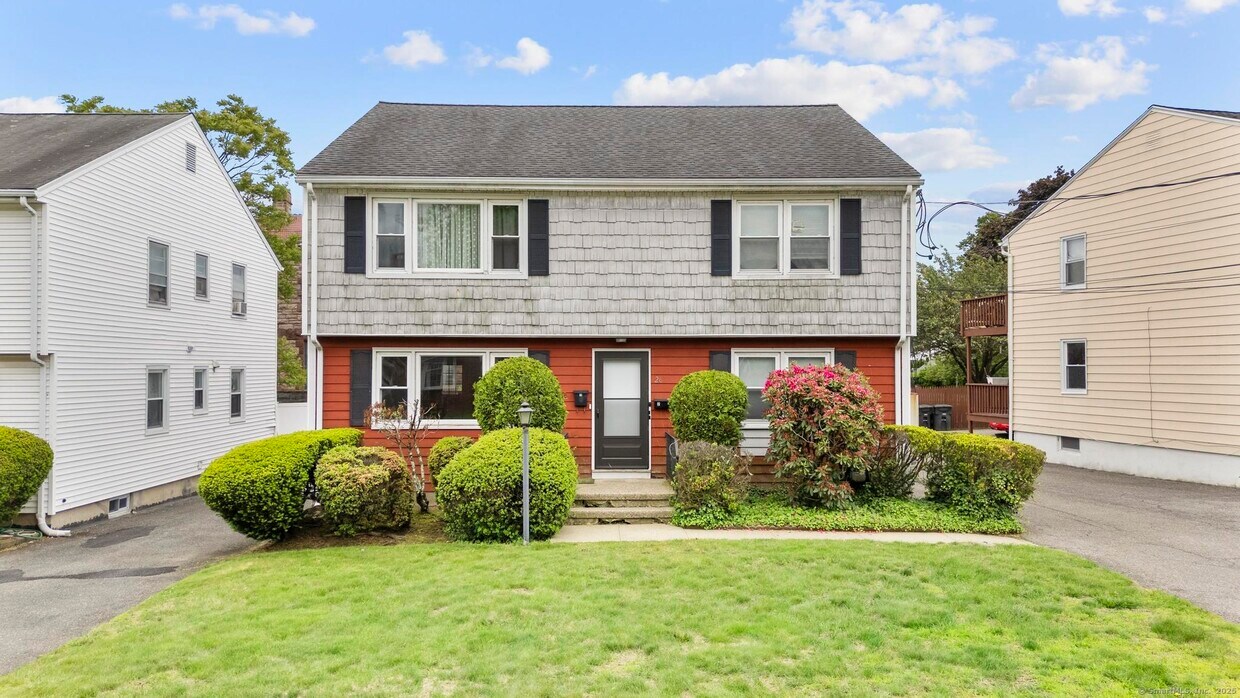 Foto principal - 26 Hackett Cir N