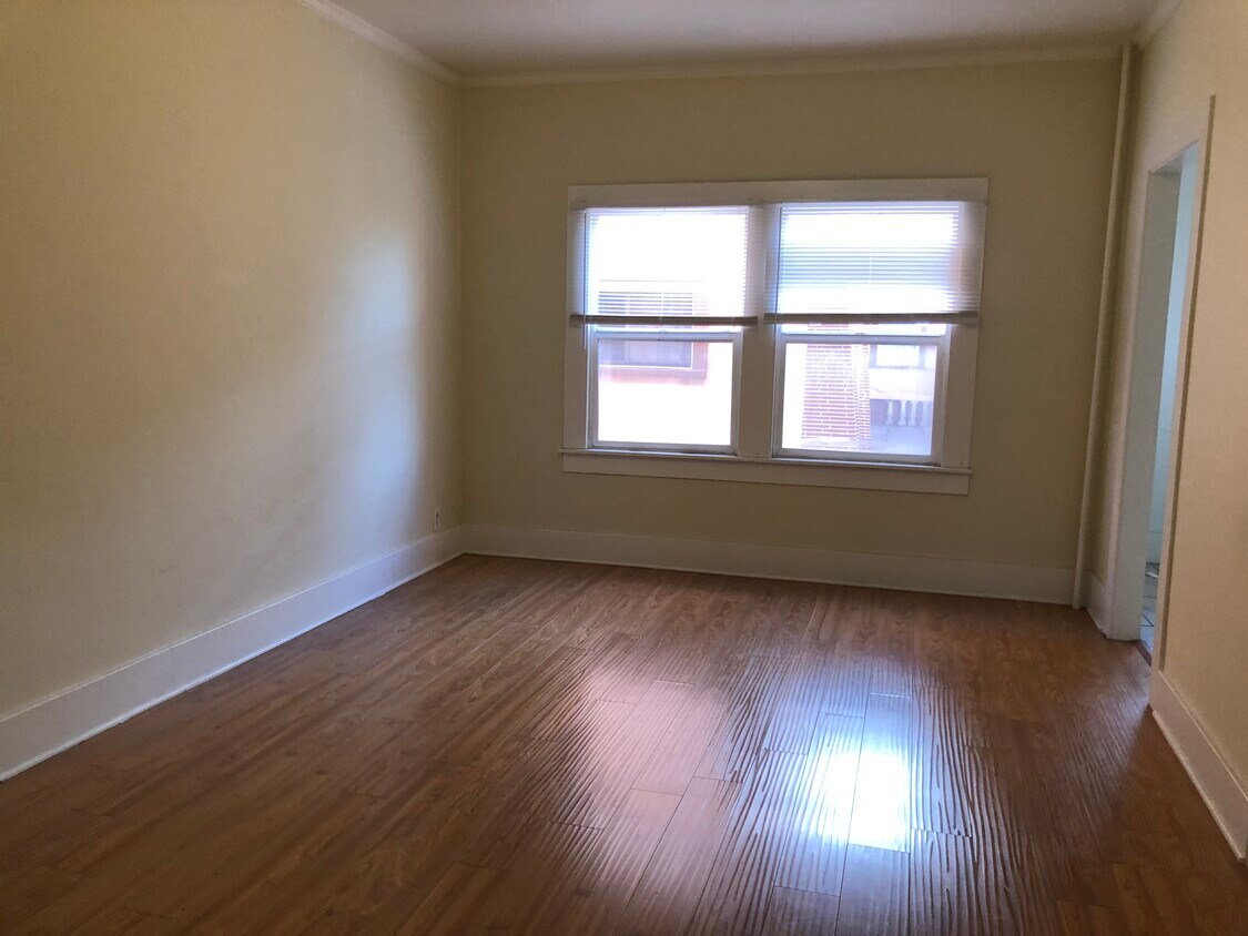 800 S Normandie Ave Unit 210, Los Angeles, CA 90005 800 S Normandie