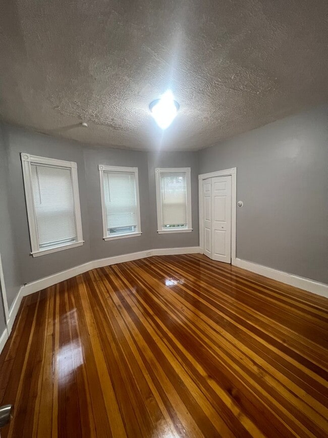 Photo - 8inw Apartment