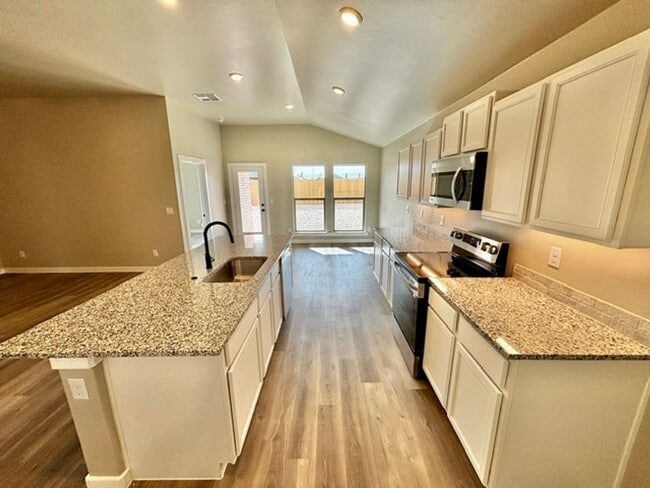 Foto del edificio - 3 bed 2 bath New Construction Home Available Now